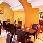 Kosmopolit Hotel