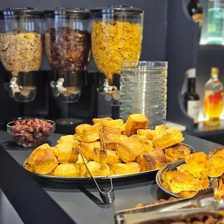 Kosmopolit Szálloda