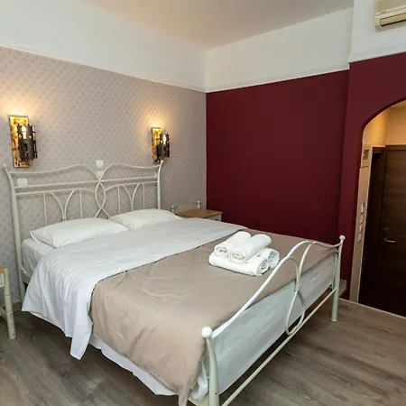 Kosmopolit 3* Loutraki (Corinthia)
