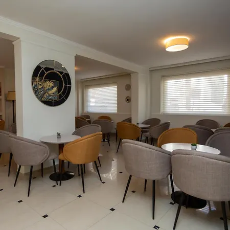 Kosmopolit 3* Loutraki (Corinthia)