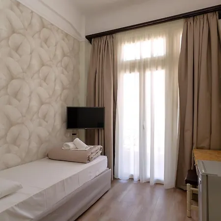 Kosmopolit Hotell 3*