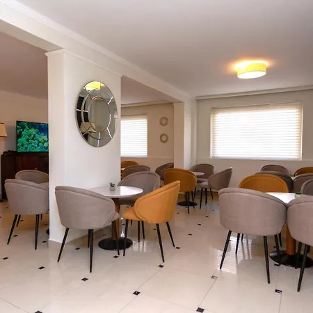 Kosmopolit 3* Lutráki