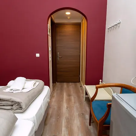 Hotel Kosmopolit 3*