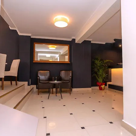 Kosmopolit Hotel 3*