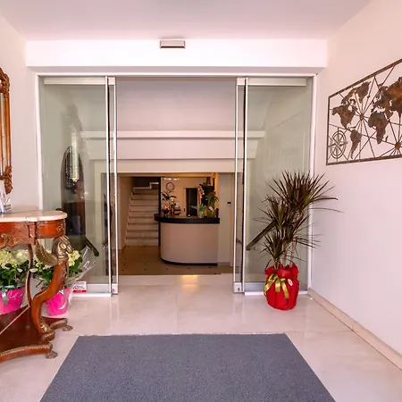 Szálloda Kosmopolit