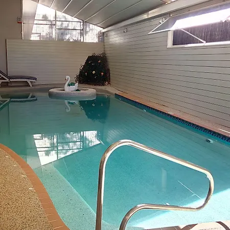 Kosmopolit Hotell 3*