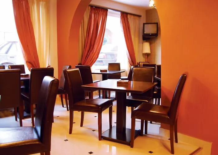 Kosmopolit Hotel 3*